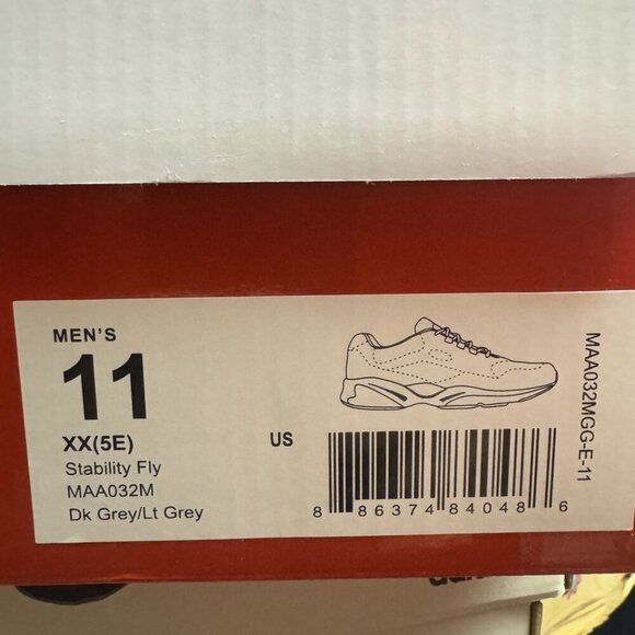 Propet Mens Stability Fly Sneaker Grey Size 11 EEEEE
